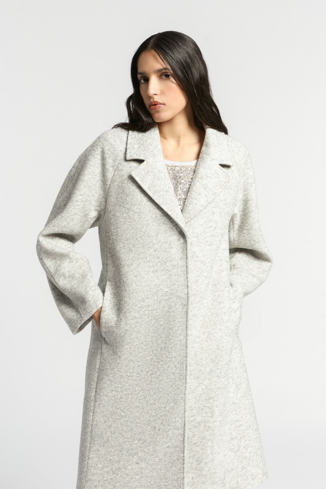 Langer Mantel aus Wolle