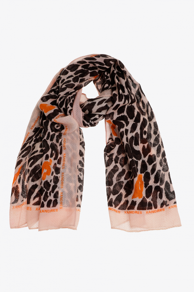 Woollen scarf with leopard print