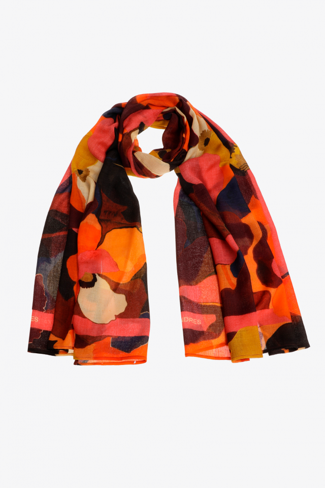 Woollen scarf with floral print